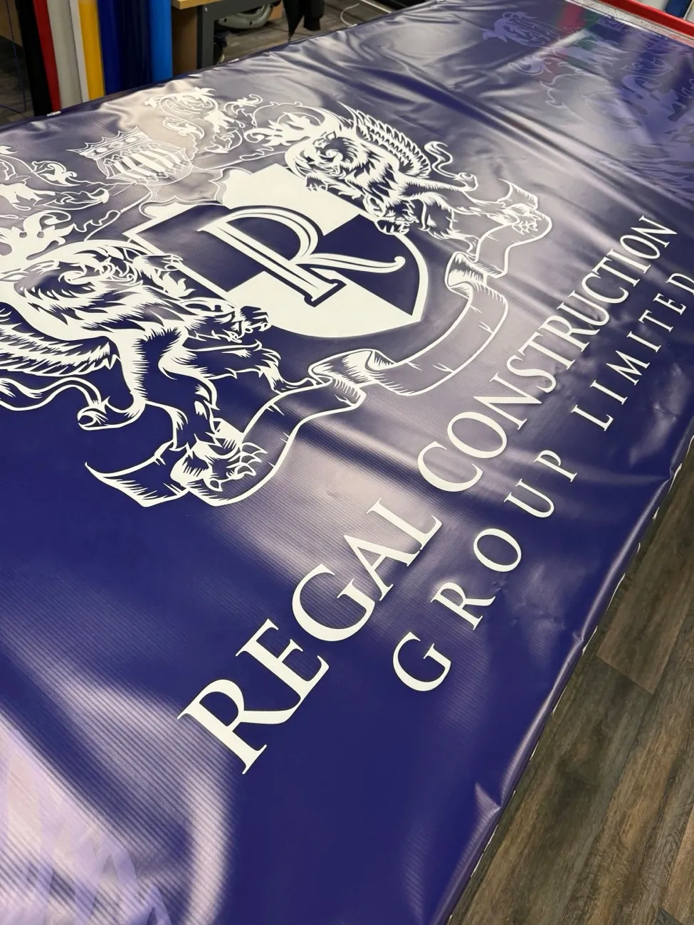 DETAIL // PVC BANNER